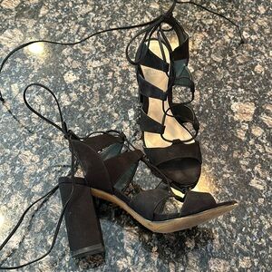 Vince Camuto Winola lace up dress shoes